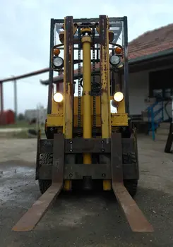 Gasni viljuškar TCM • TCM viljuskar benzin plin top stanje • slika 2