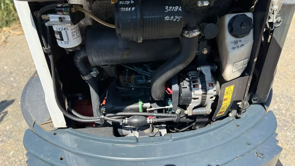 Mini bager Bobcat • E26 2014God. 2.6tona, godište 2014 • 15