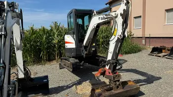 Mini bager Bobcat • E26 2014God. 2.6tona, godište 2014 • slika 3