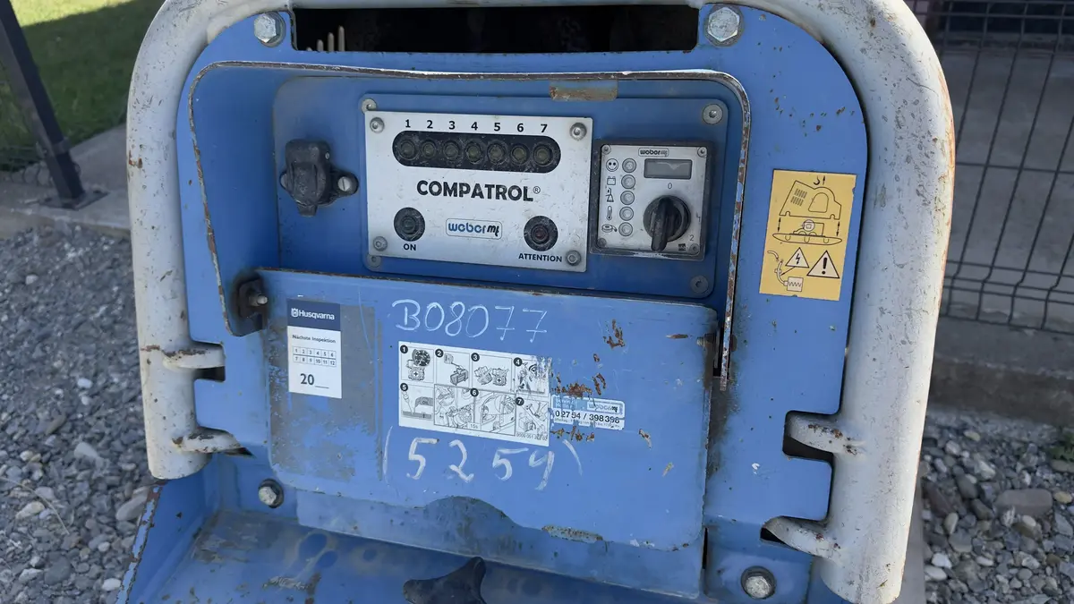 Vibro ploča WeberMT • CR 8 600kg, godište 2014 • 10