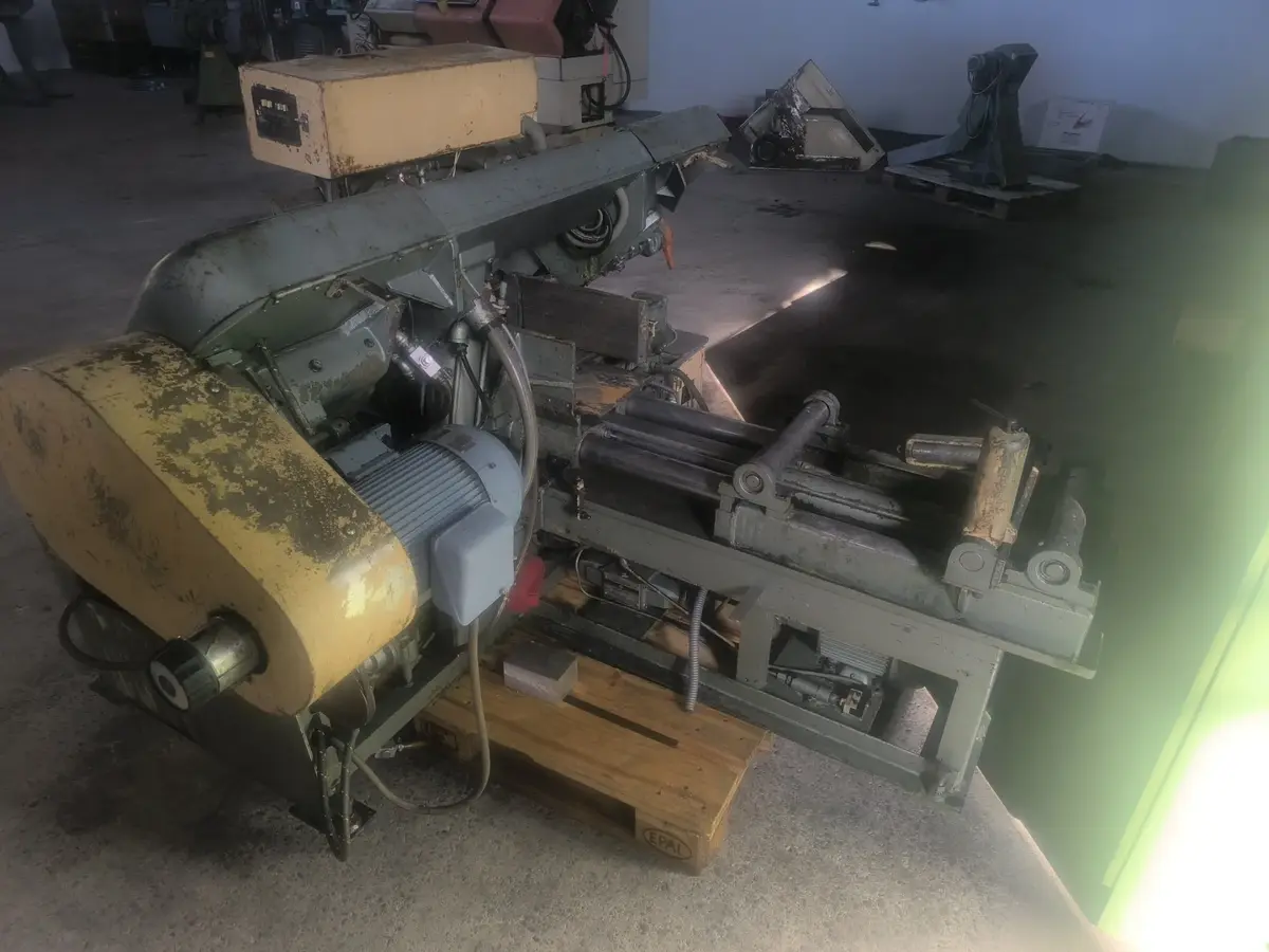 None Tračna testera  • Amada •  HA-250, godište 1981 • 5