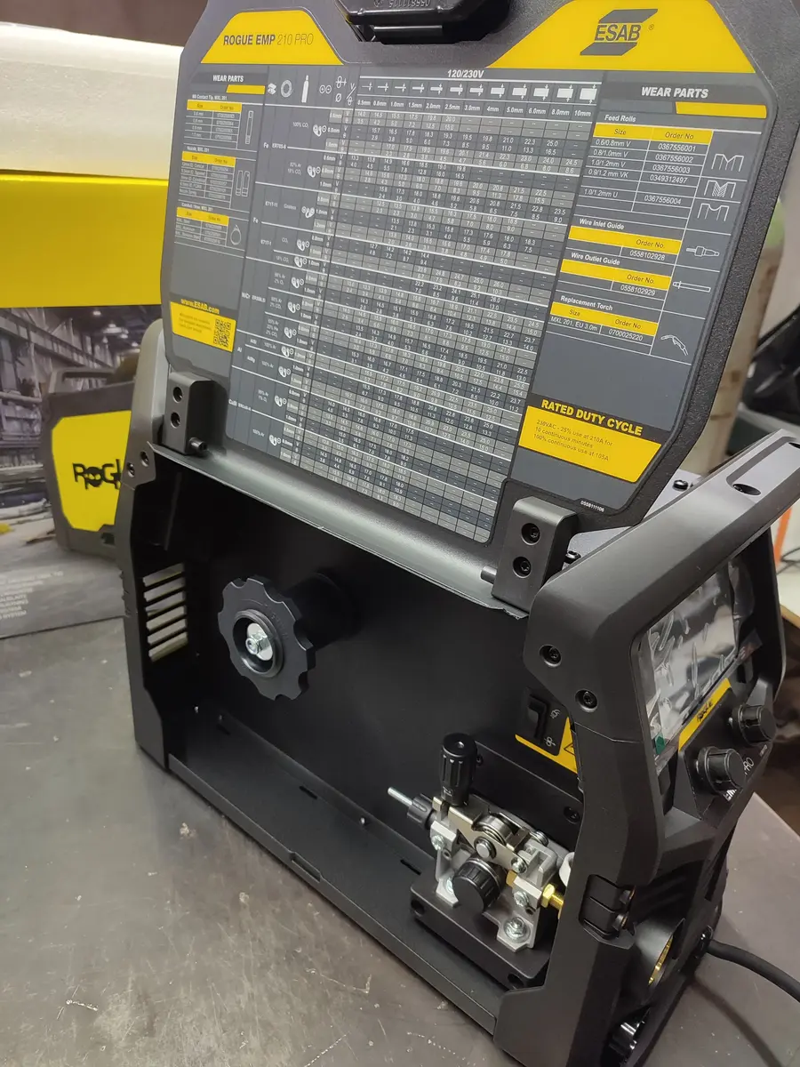 Aparat za zavarivanje ESAB • Esab rogue emp 210 • 8