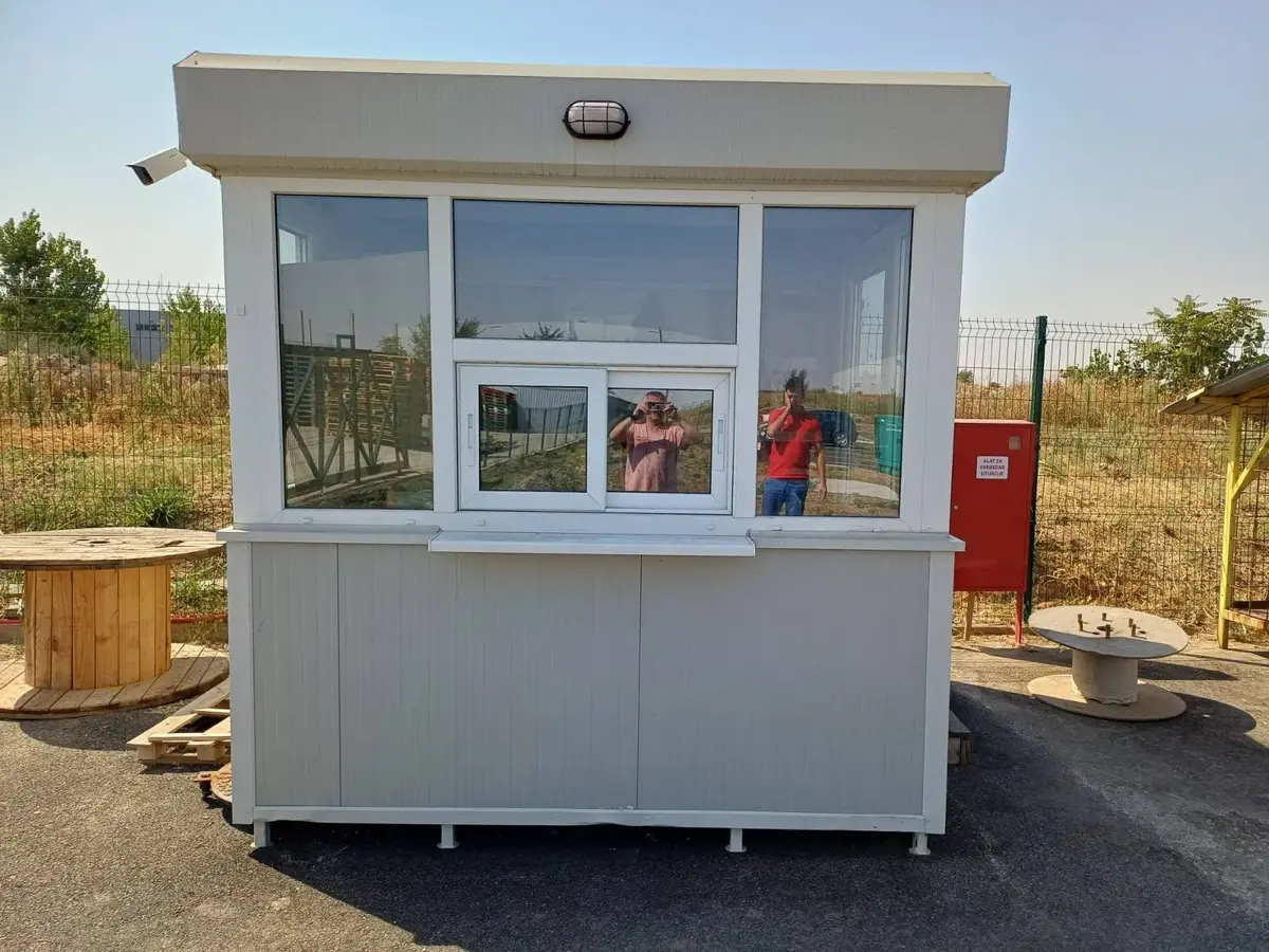 None Vagarske kucice • 1