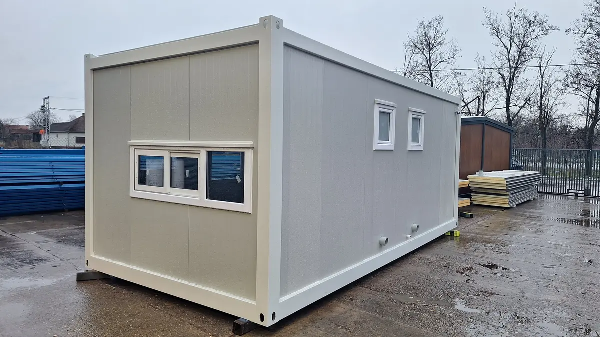 None Stambeni kotejneri • 1