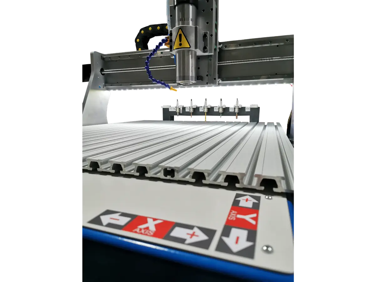 Glodalica za drvo DNpro • 1580 ToolMaster ATC, godište 2025 • 10