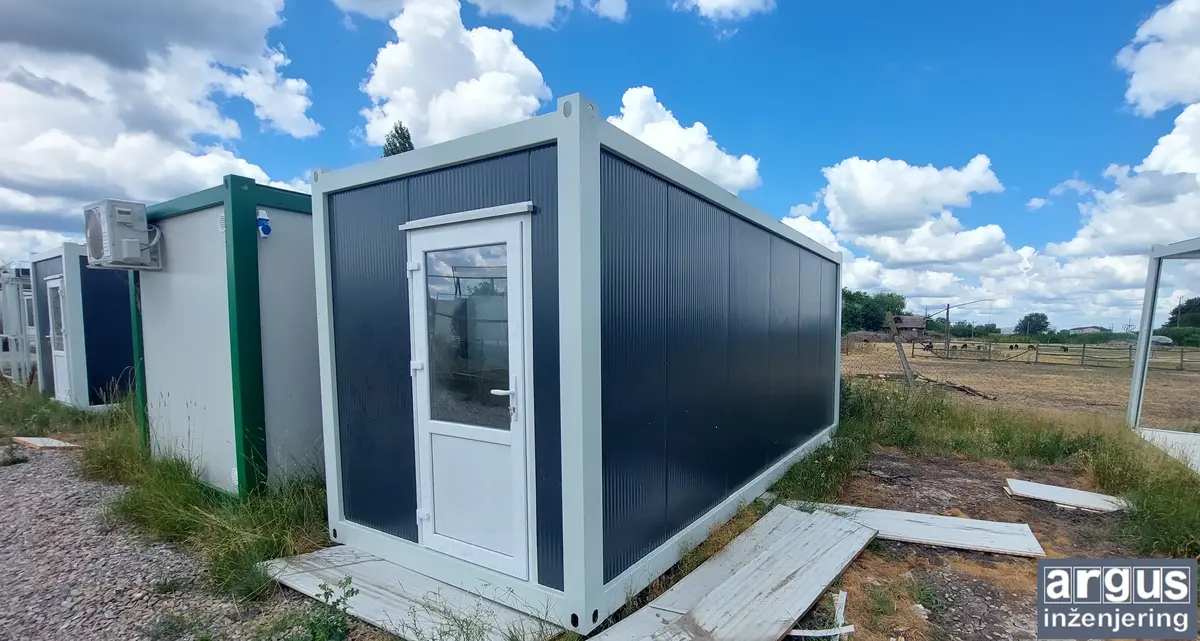 None Montažni kontejneri • 1