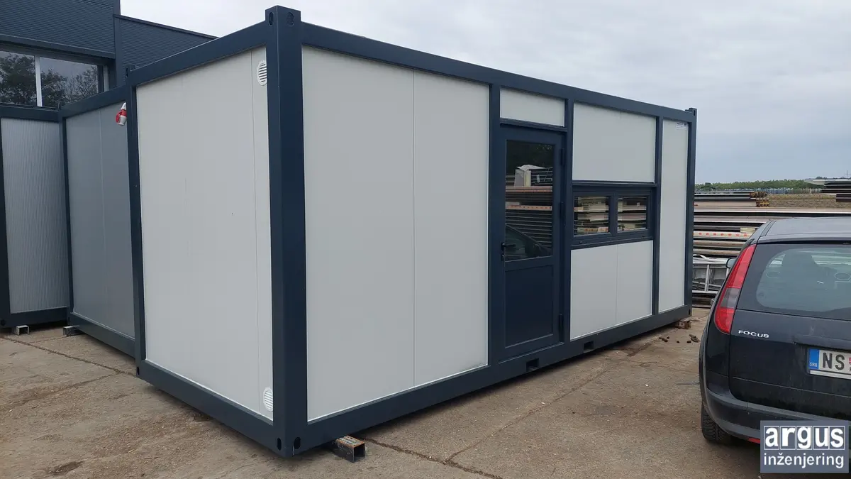 None Montažni kontejneri • 3