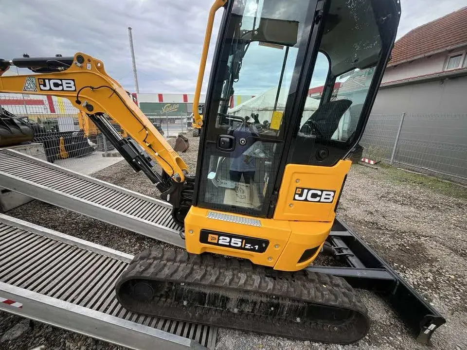 Mini bager JCB • 25Z-1, godište 2025 • 13
