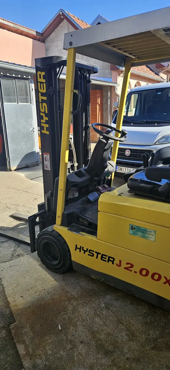 Električni viljuškar Hyster • J20 XMT, godište 2002 • 3