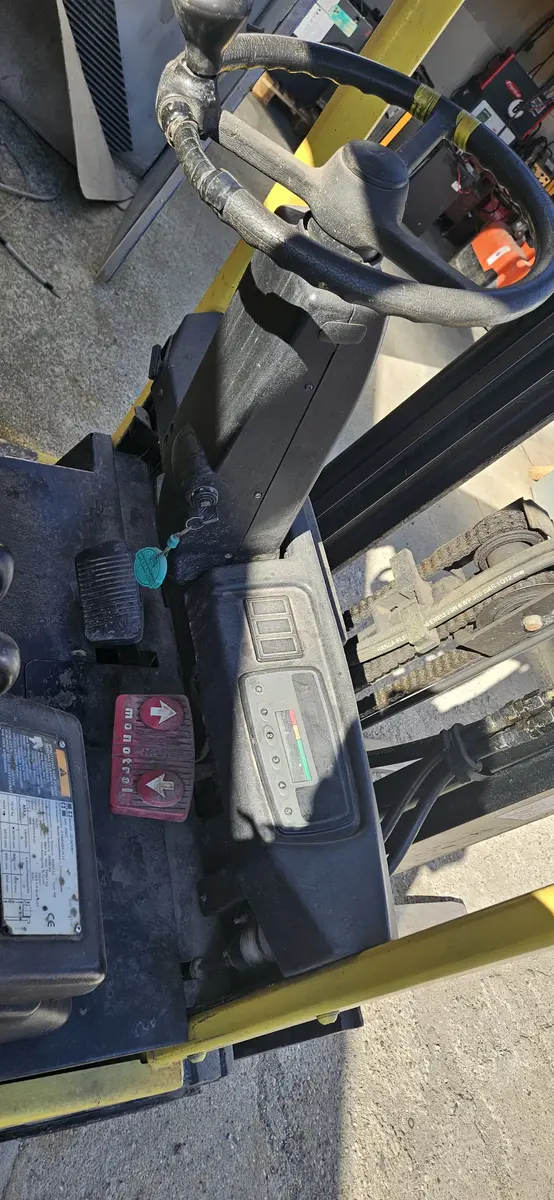 Električni viljuškar Hyster • J20 XMT, godište 2002 • 7