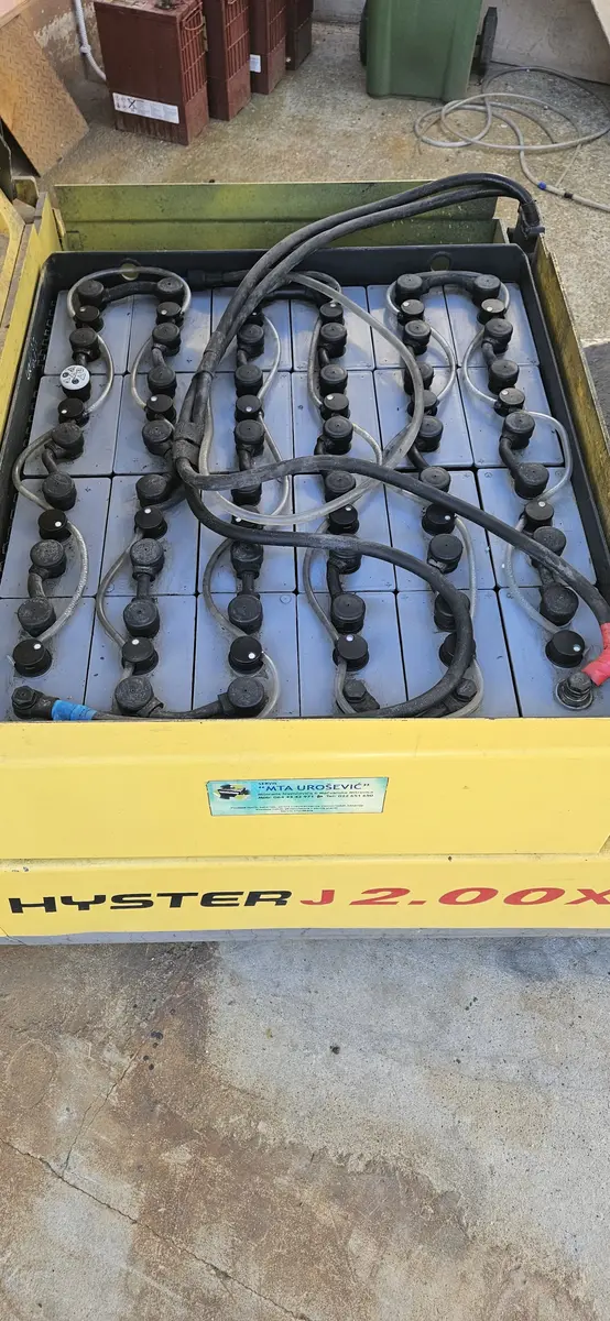 Električni viljuškar Hyster • J20 XMT, godište 2002 • 9