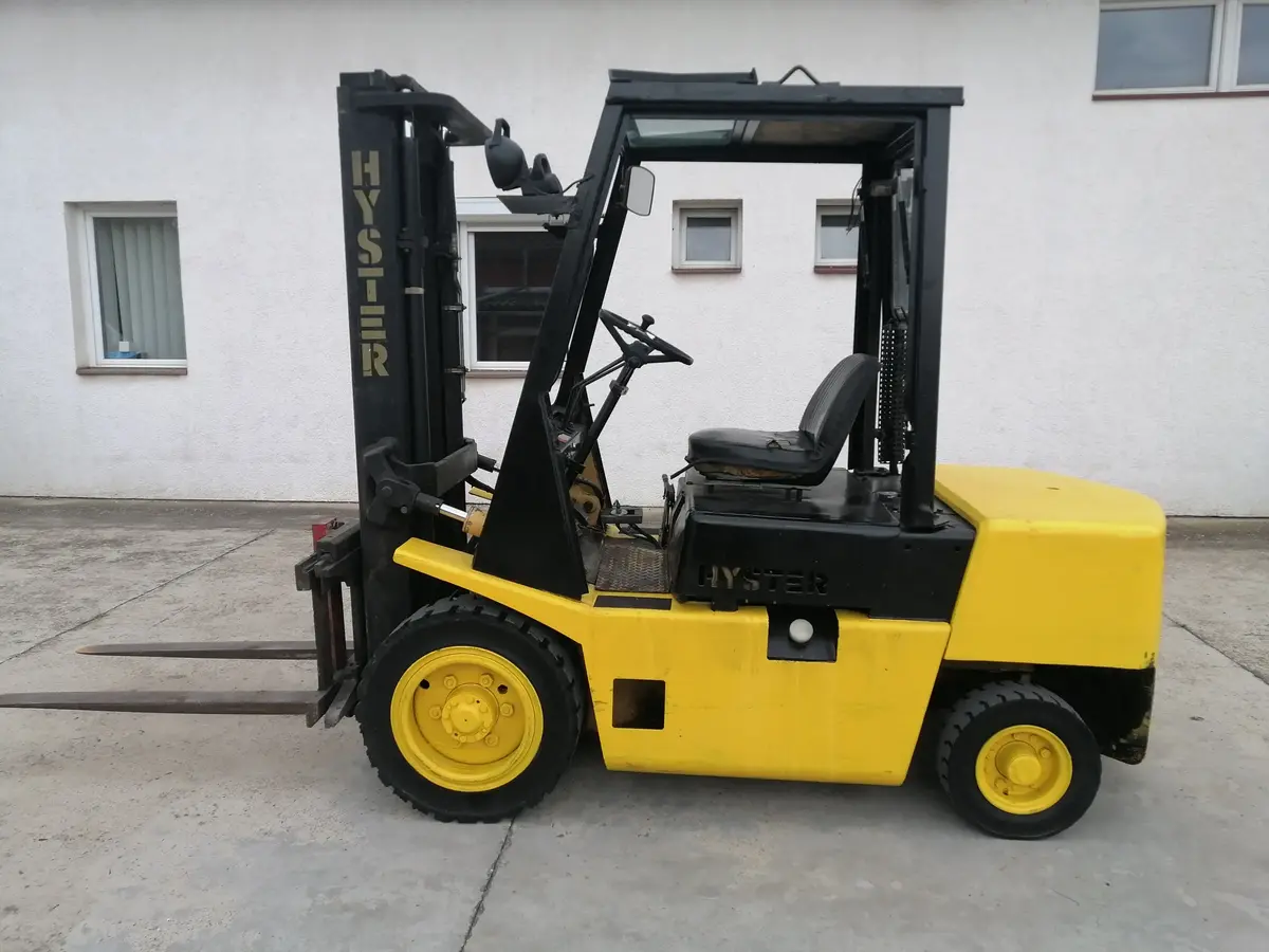 Dizel viljuškar Hyster • 3 T Dizel, godište 1999 • 1