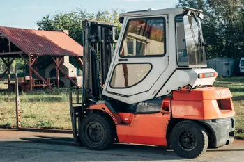 Dizel viljuškar Toyota • 4T, godište 2006 • slika 2