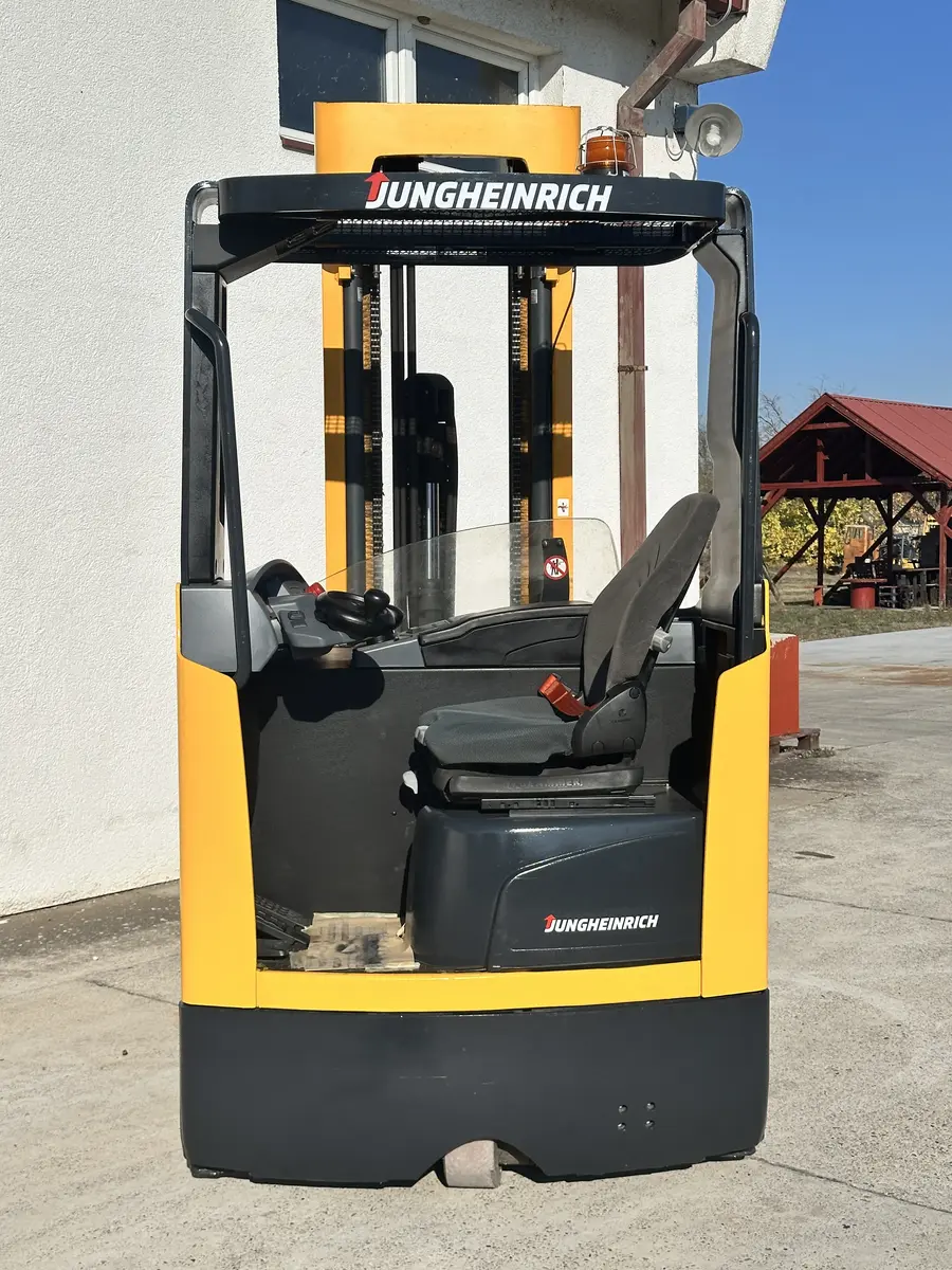 Električni viljuškar Jungheinrich • ETV216, godište 2011 • 2