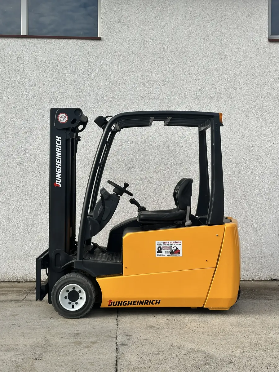 Električni viljuškar Jungheinrich • EFG220, godište 2006 • 2