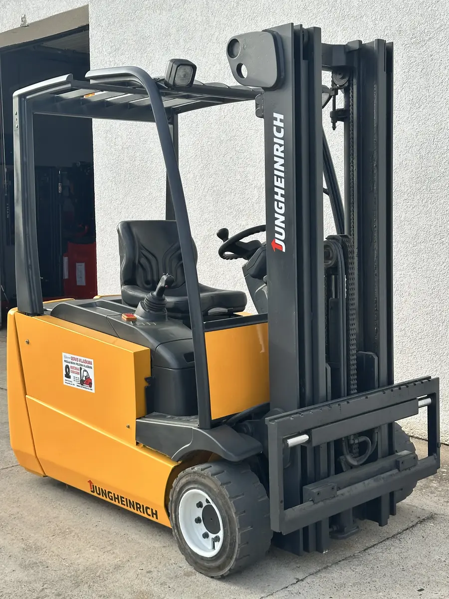 Električni viljuškar Jungheinrich • EFG220, godište 2006 • 6
