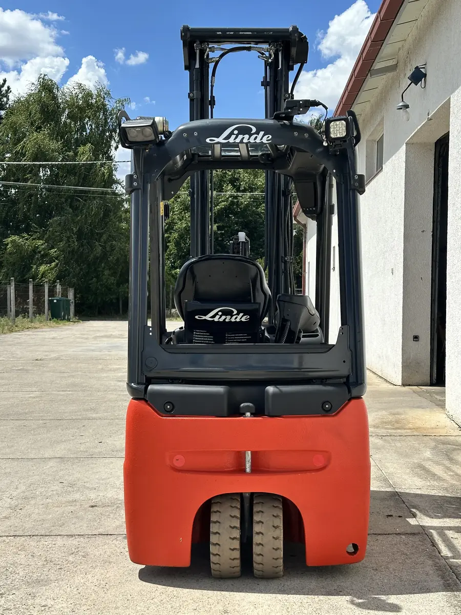 Električni viljuškar Linde • E16 Triplex, godište 2019 • 5