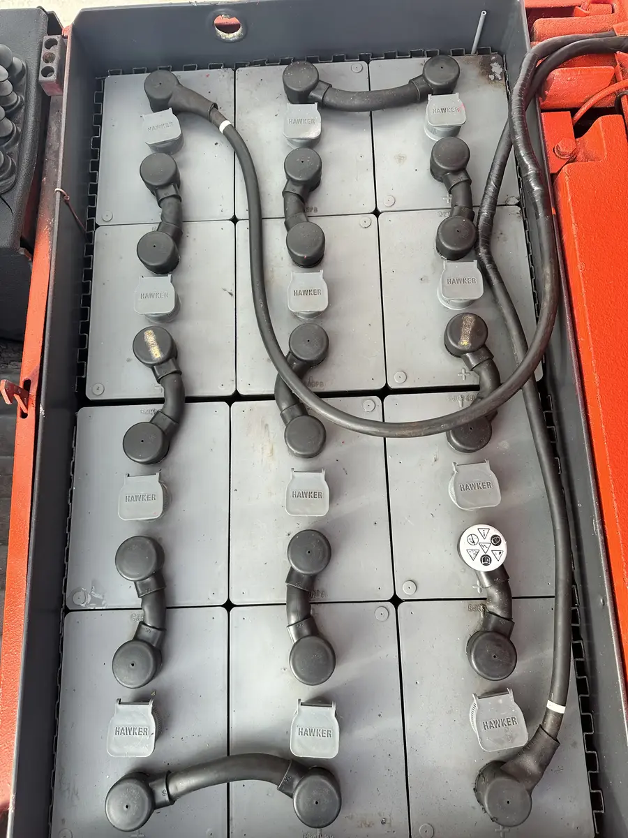 Električni viljuškar Linde • E15 TRIPLEX, godište 1995 • 4