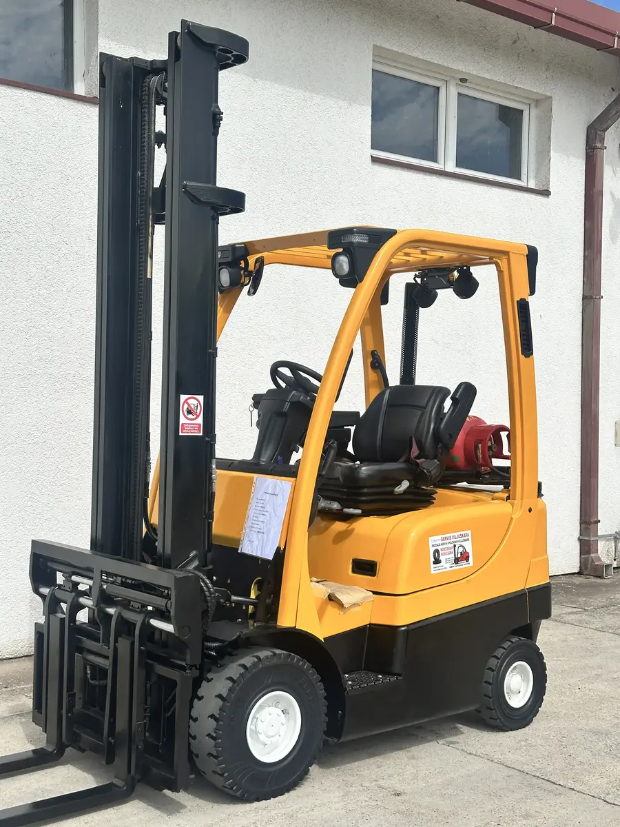 Gasni viljuškar Hyster • H1.6FT, godište 2016 • 3