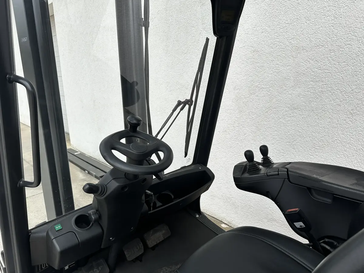 Gasni viljuškar Linde • H25T-02 EVO, godište 2015 • 7