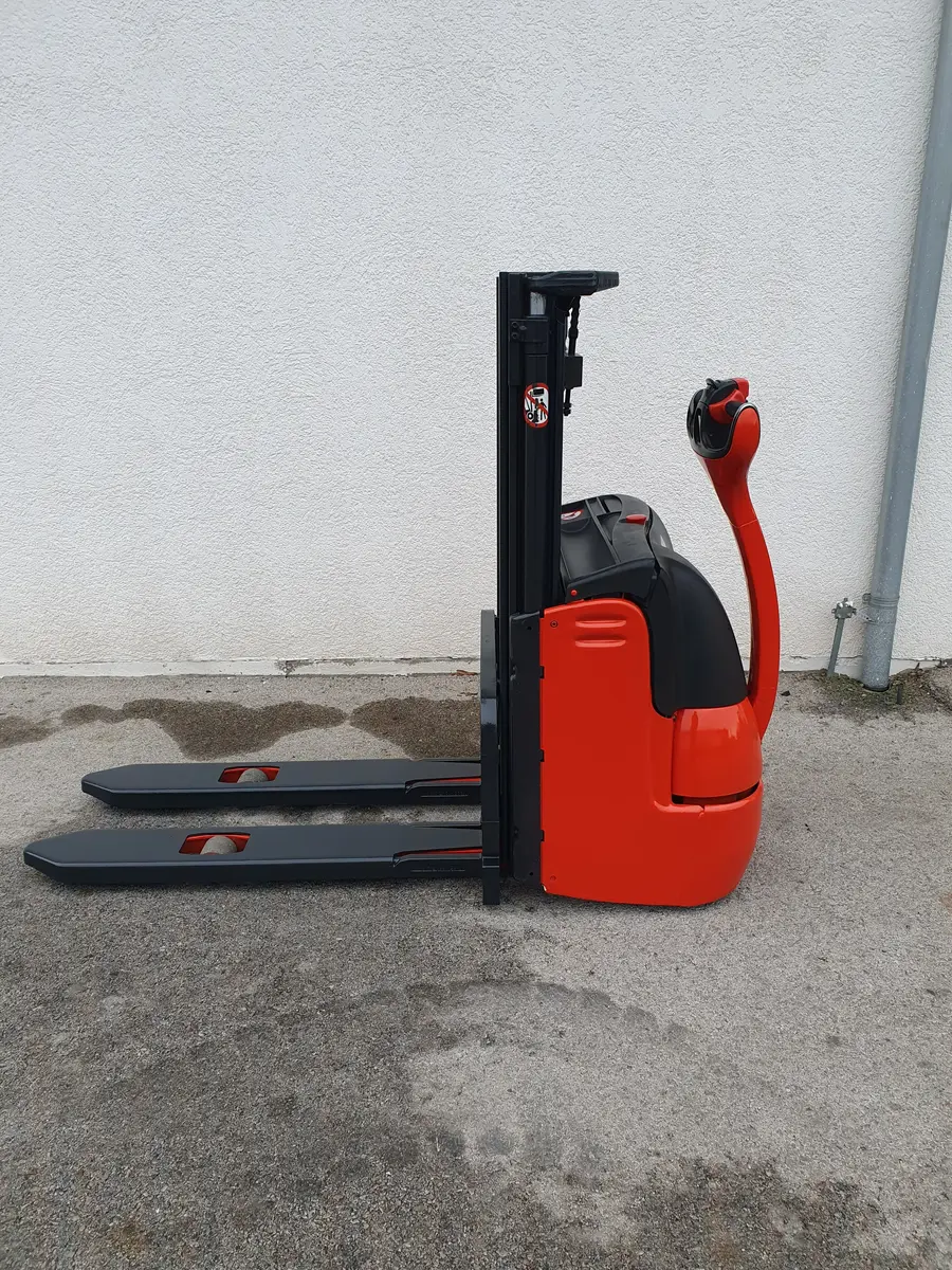 None Linde • L10 Triplex, godište 2005 • 3