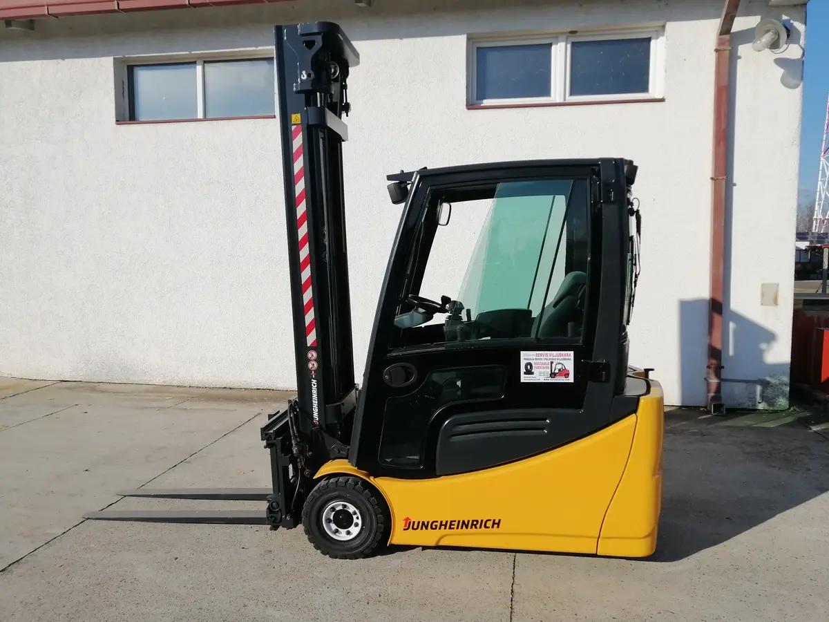 Električni viljuškar Jungheinrich • EFG216, godište 2015 • 2