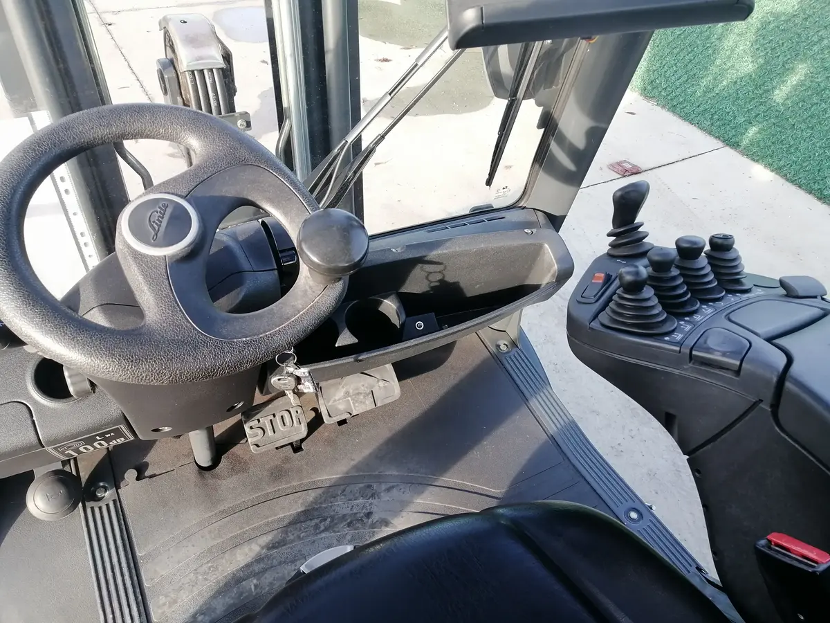 Gasni viljuškar Linde • H25T-02 EVO, godište 2017 • 6