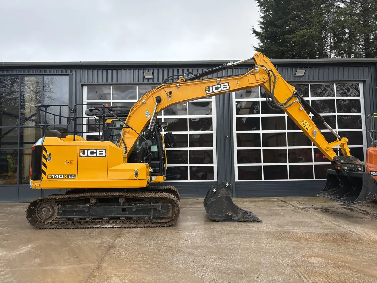 Veliki bager JCB • 140X LC, godište 2023 • 3