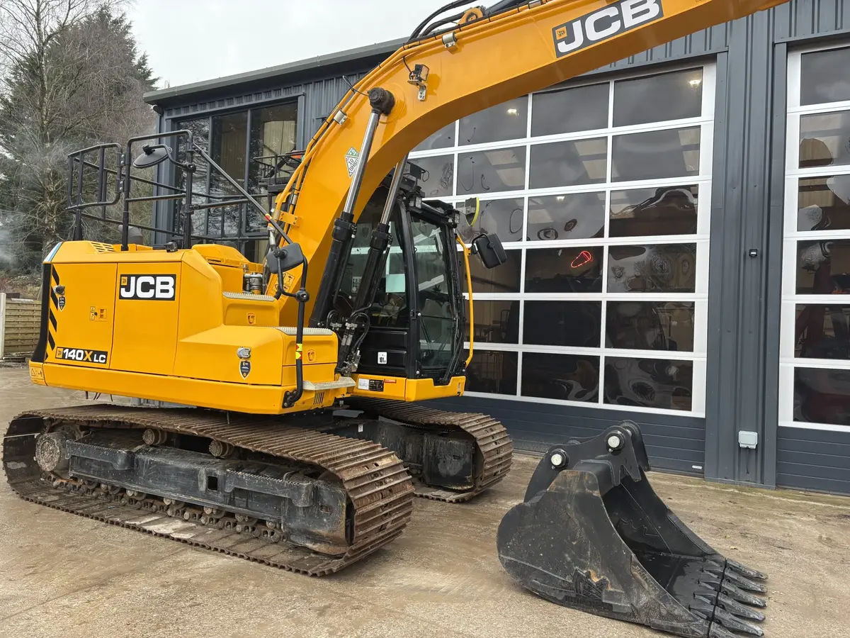 Veliki bager JCB • 140X LC, godište 2023 • 13