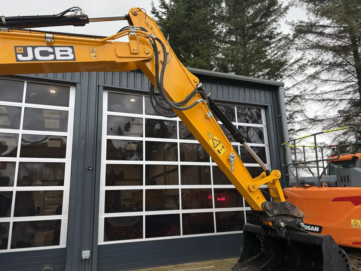 Veliki bager JCB • 140X LC, godište 2023 • 14