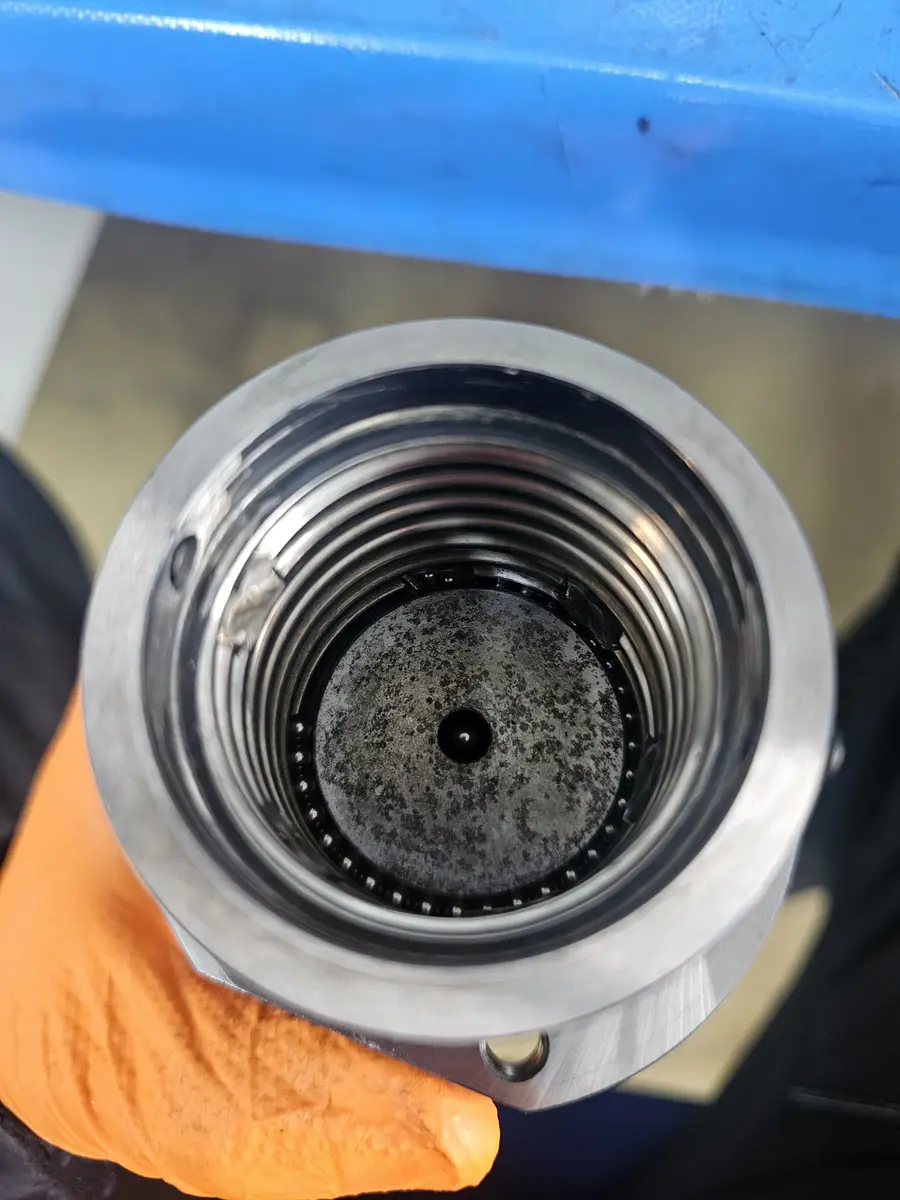 None Servis industrijskih mašina • 9