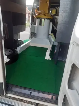 Teleskopska dizalica Daily, godište 2004 • slika 9