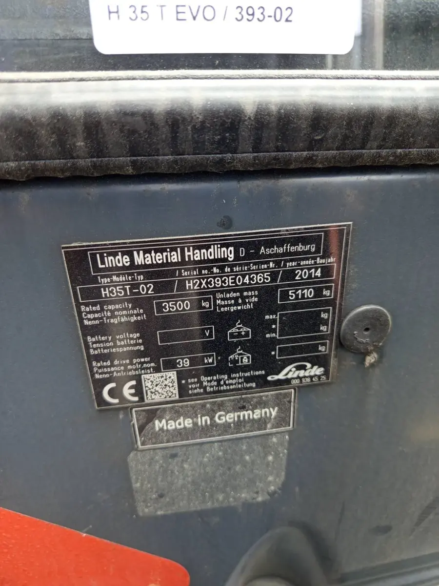 Gasni viljuškar Linde • H35T-02, godište 2014 • 4