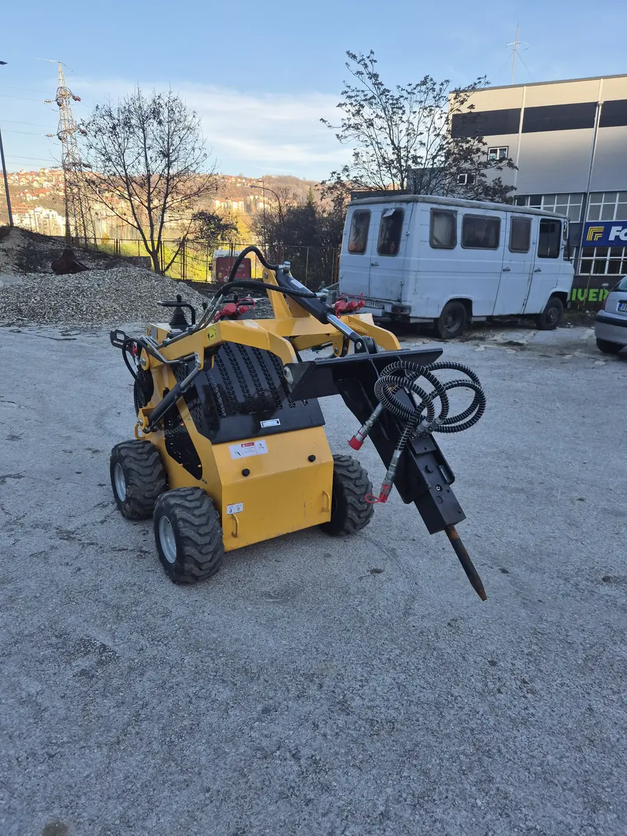 Mini utovarivač Skider - S 460, godište 2025 • 7