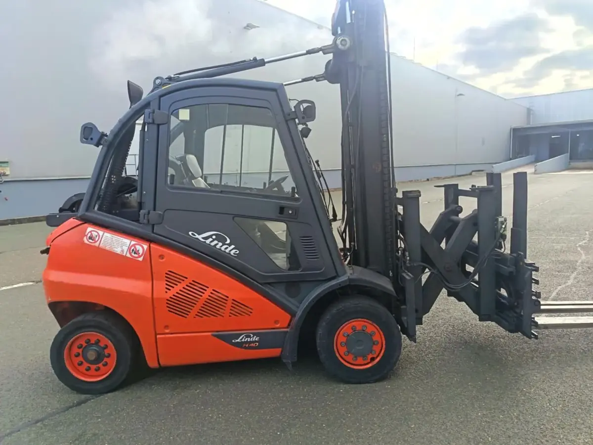 Dizel viljuškar Linde • H25D, H25T, E16, H40T, godište 2015 • 1