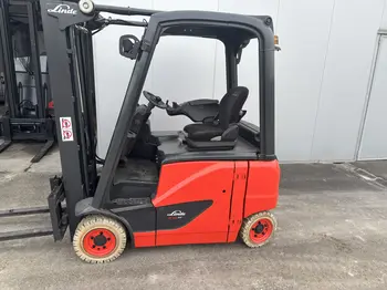 Dizel viljuškar Linde • H25D, H25T, E16, H40T, godište 2015 • slika 5