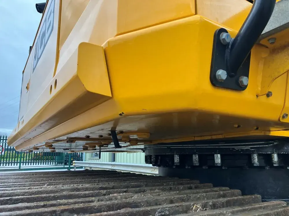 Veliki bager JCB •  220X XD, godište 2024 • 16