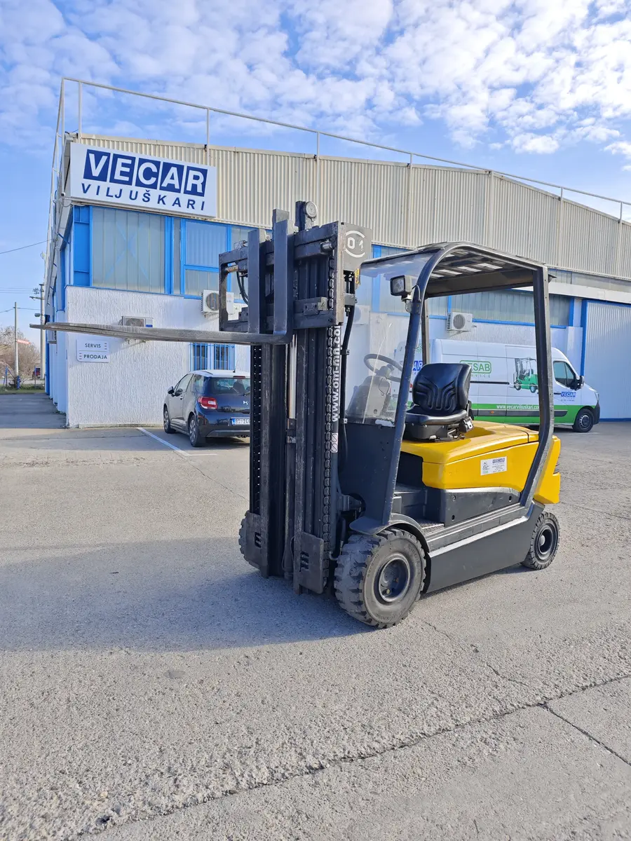 Električni viljuškar OM Kion group • XE30, godište 2008 • 1