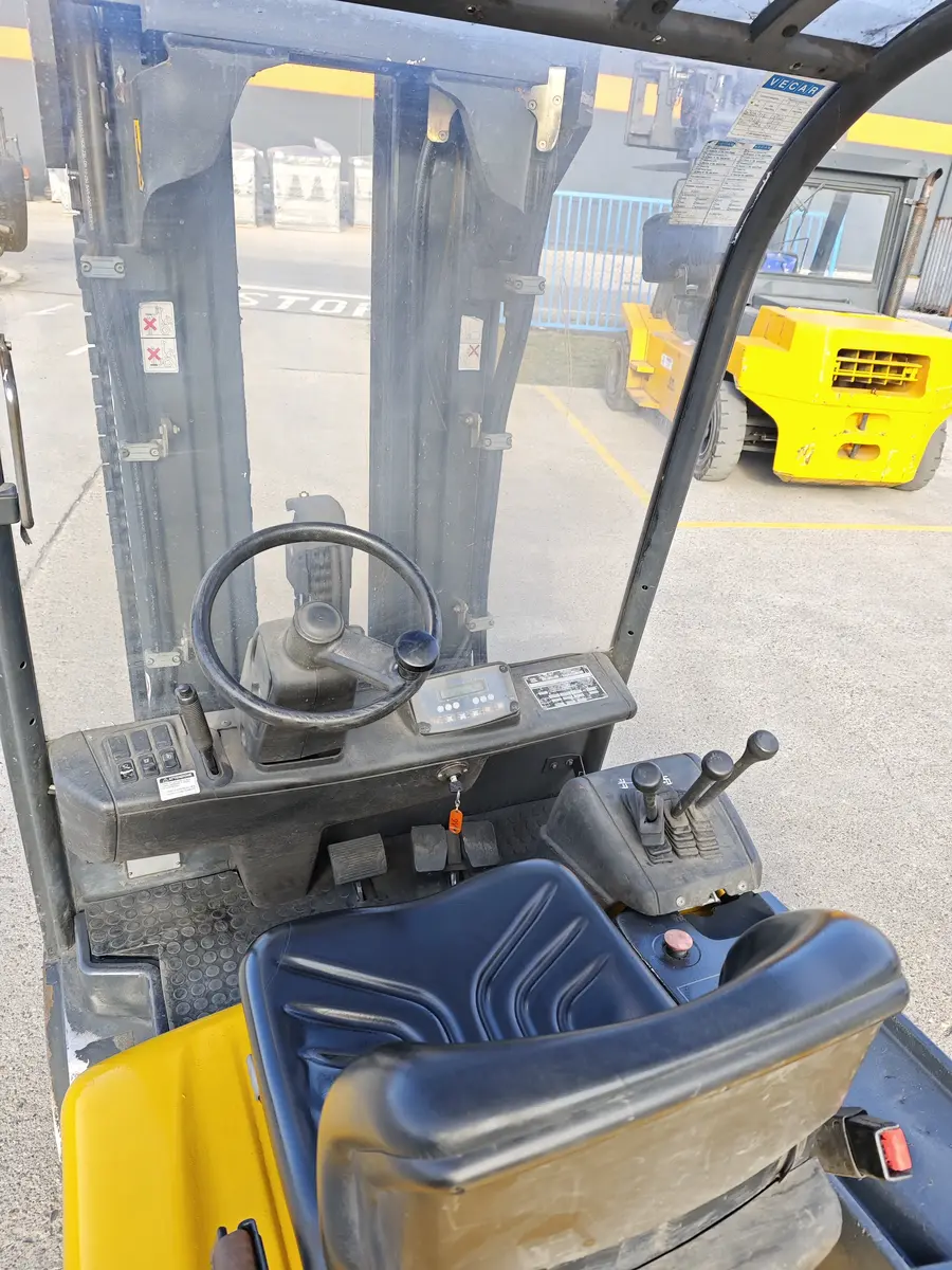 Električni viljuškar OM Kion group • XE30, godište 2008 • 4