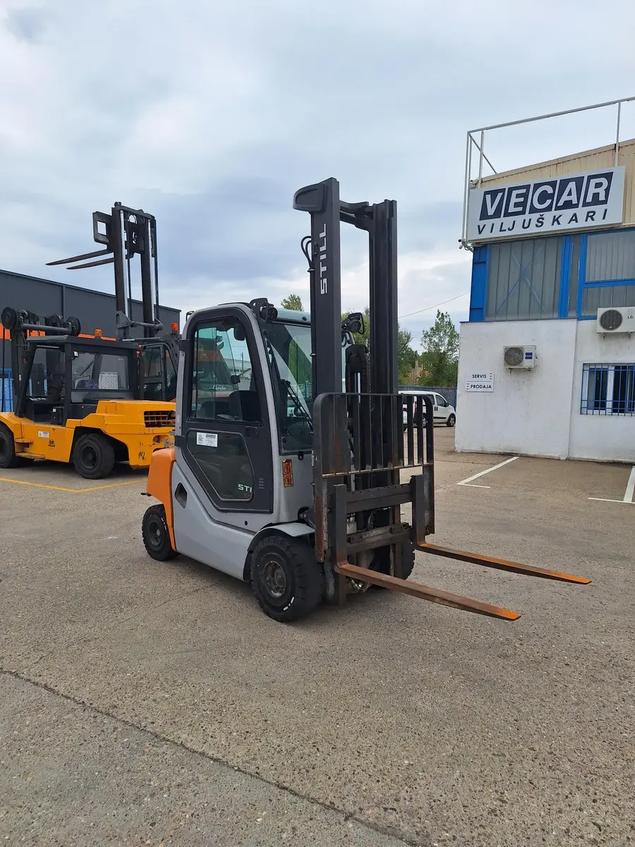 Gasni viljuškar Still • RX70-25T, godište 2019 • 4