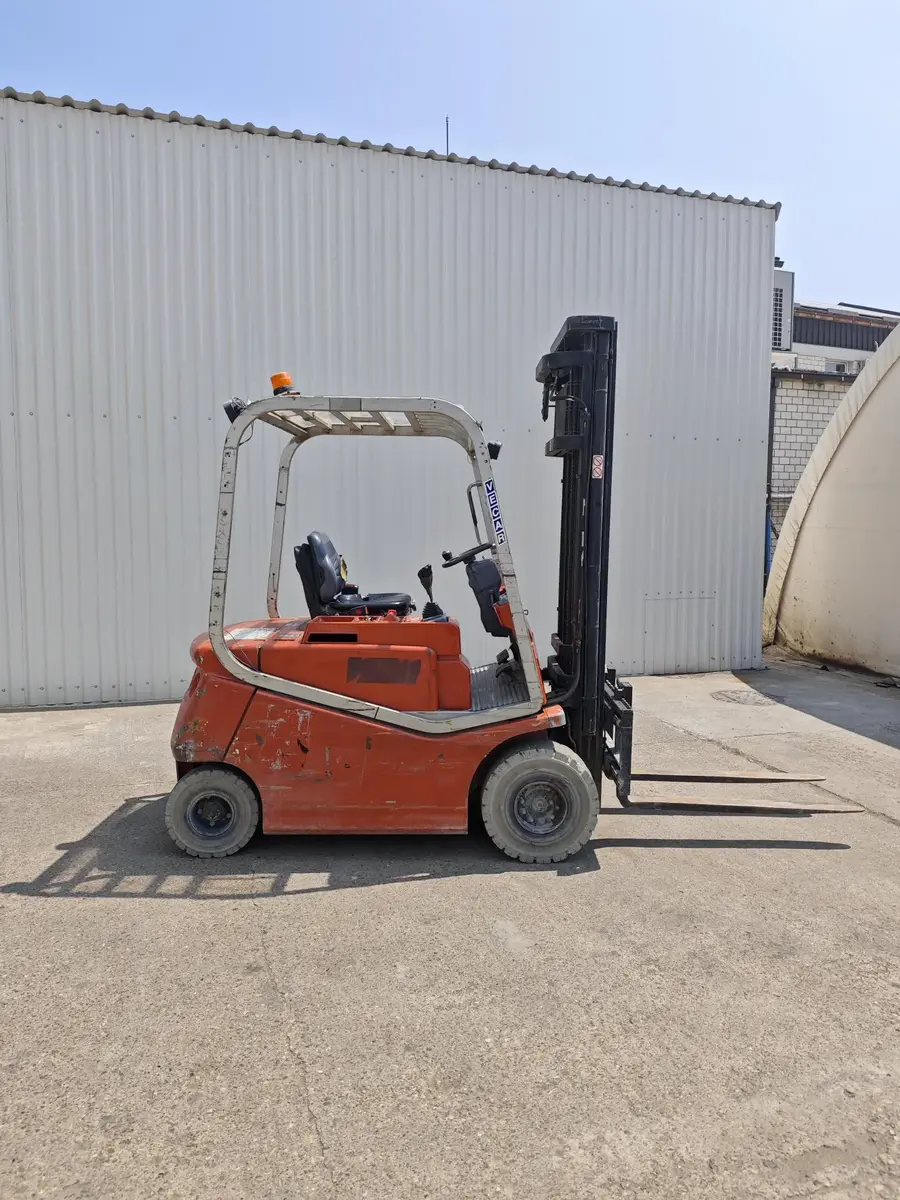 Električni viljuškar Cesab • Blitz 250, godište 2000 • 3