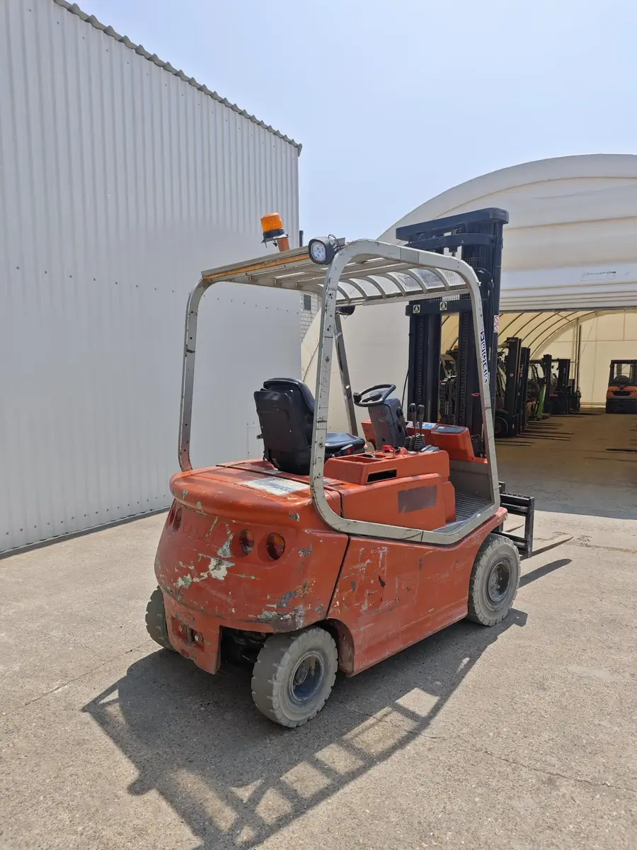 Električni viljuškar Cesab • Blitz 250, godište 2000 • 4