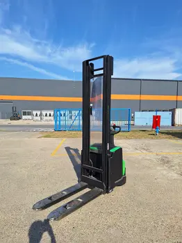 None Cesab • S214, godište 2015 • slika 5