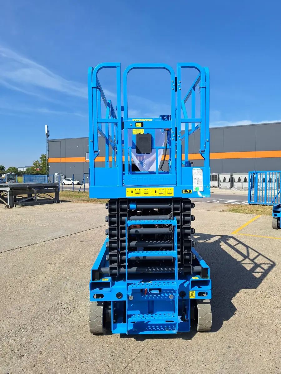 Makazasta platforma Sinoboom • 4047E, godište 2024 • 3