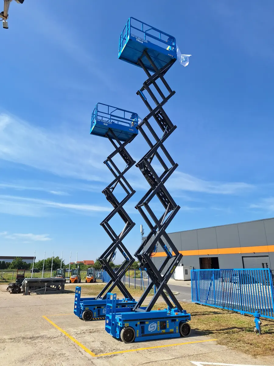 Makazasta platforma Sinoboom • 4047E, godište 2024 • 9