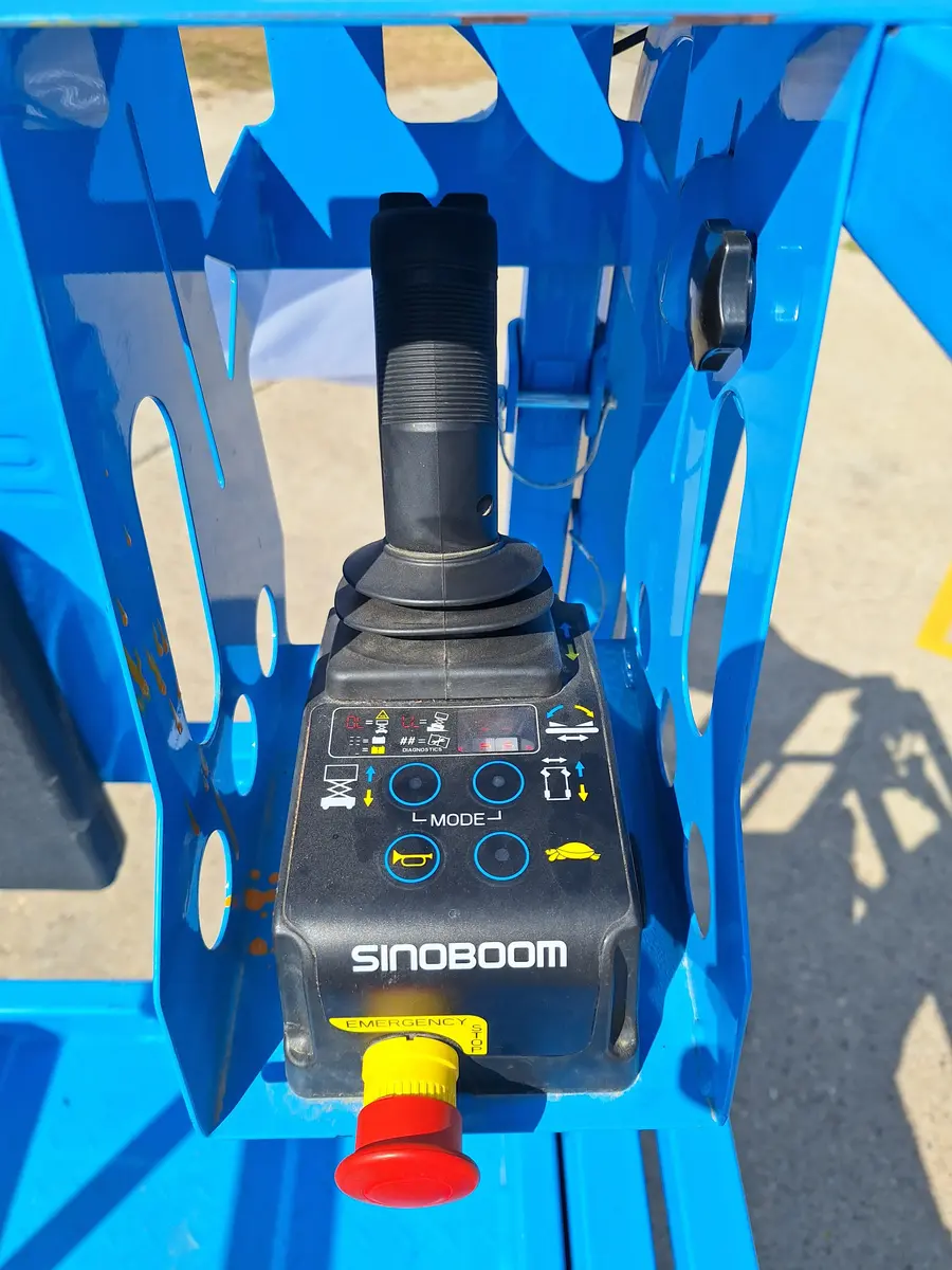 Makazasta platforma Sinoboom • 4047E, godište 2024 • 12