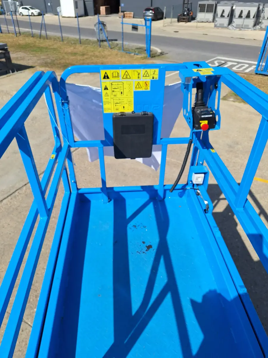 Makazasta platforma Sinoboom • 4047E, godište 2024 • 14