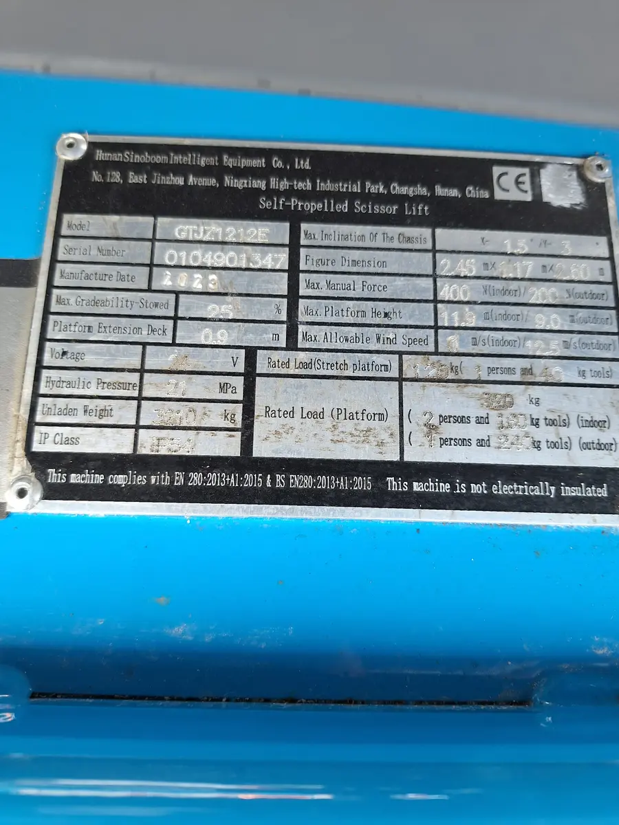Makazasta platforma Sinoboom • 4047E, godište 2024 • 16