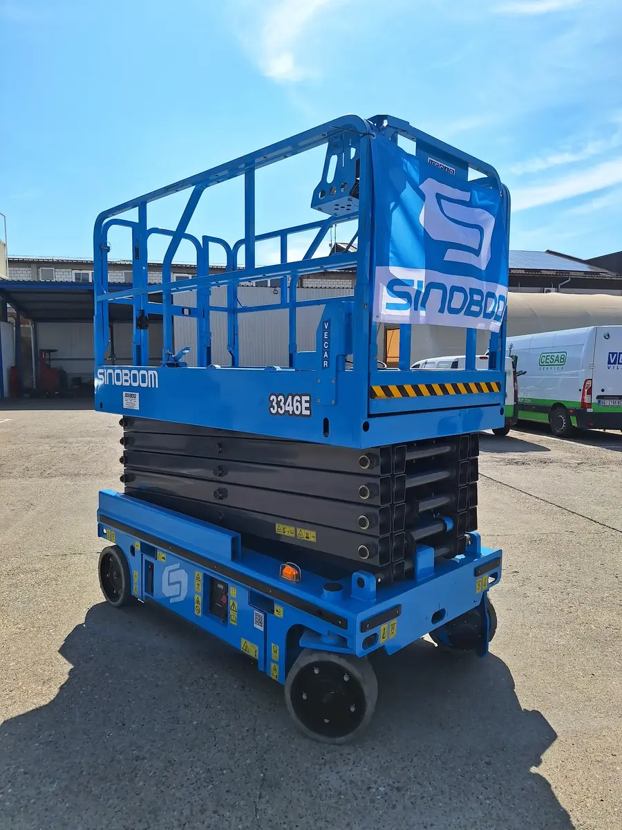 Makazasta platforma Sinoboom • 3346E, godište 2022 • 4