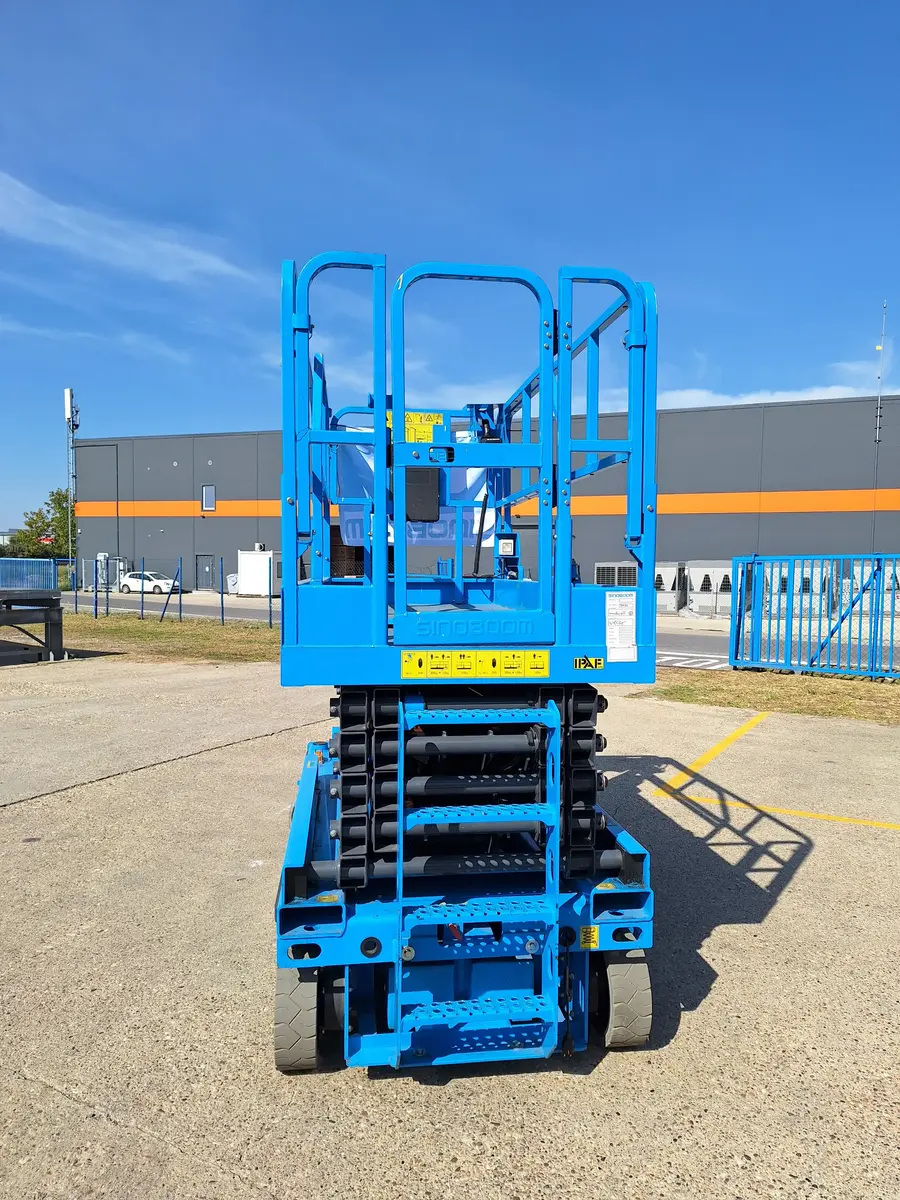 Makazasta platforma Sinoboom • 3346E, godište 2022 • 7